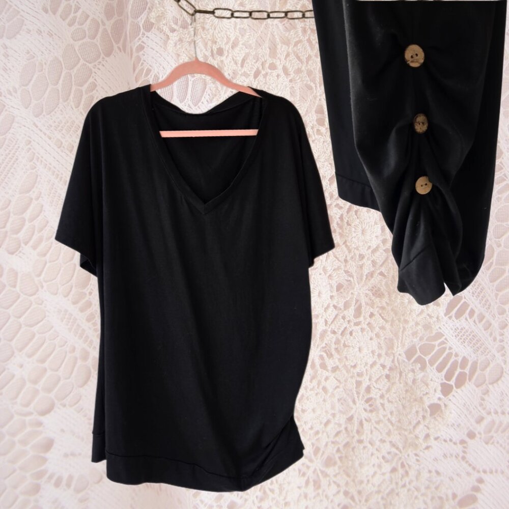 Black Lagenlook Style T-Shirt  Blouse Side Ruching Lagenlook Classic Vneck